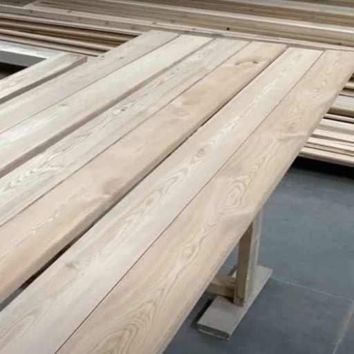 Доска террасная лиственница гладкая 28*120*3000, сорт ABC (0,36м2)