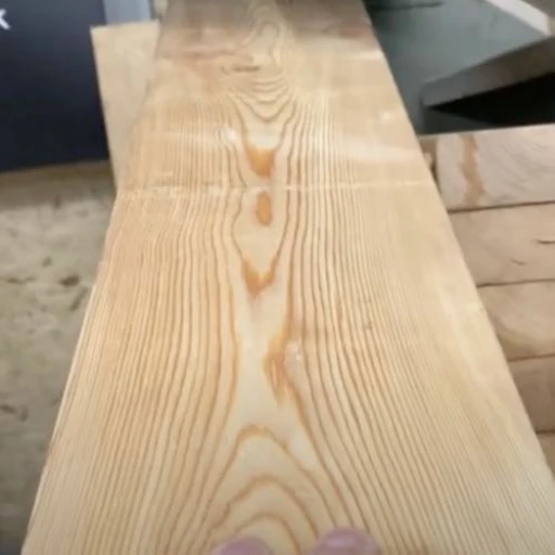 Доска террасная лиственница гладкая 45*90*2000, сорт ВС (0,18м2)