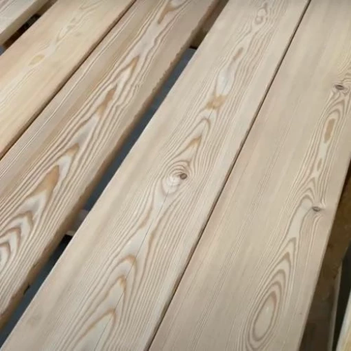 Доска террасная лиственница гладкая 45*90*3000, сорт А (0,27м2)